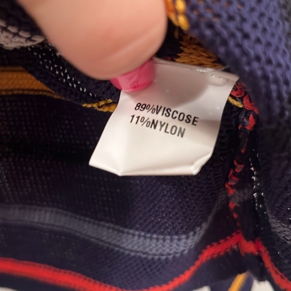 Zesica brand size L pullover sweater - Picture 3 of 5